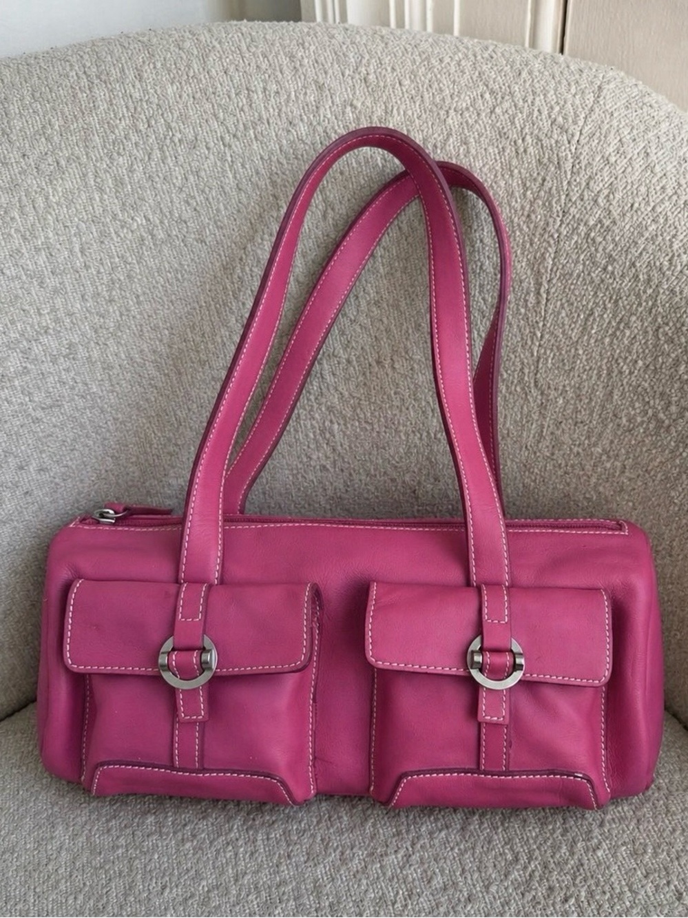 Vintage Tommy Hilfiger Barrel Shoulder Bag 💗